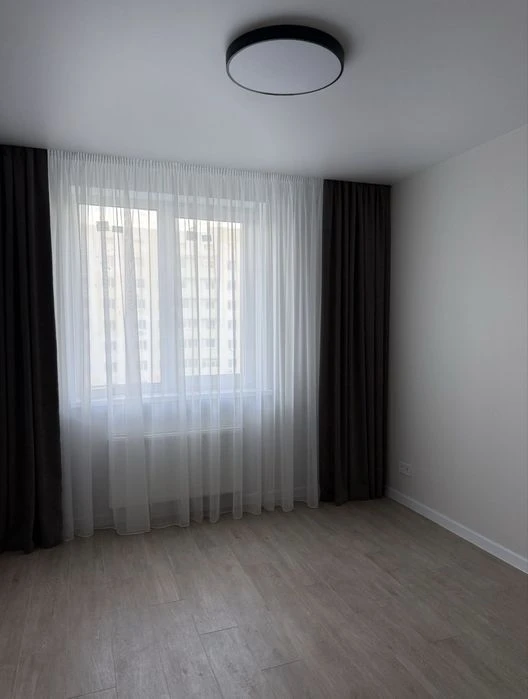 Mira residential complex, 1-room apartment, 40 m², renovated, 6th floor, best option