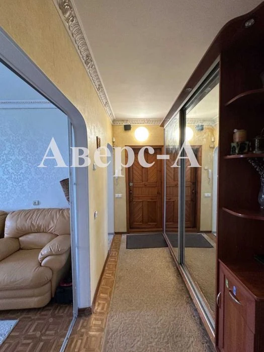 Продам 4-х комнатную квартиру на Семена Палия