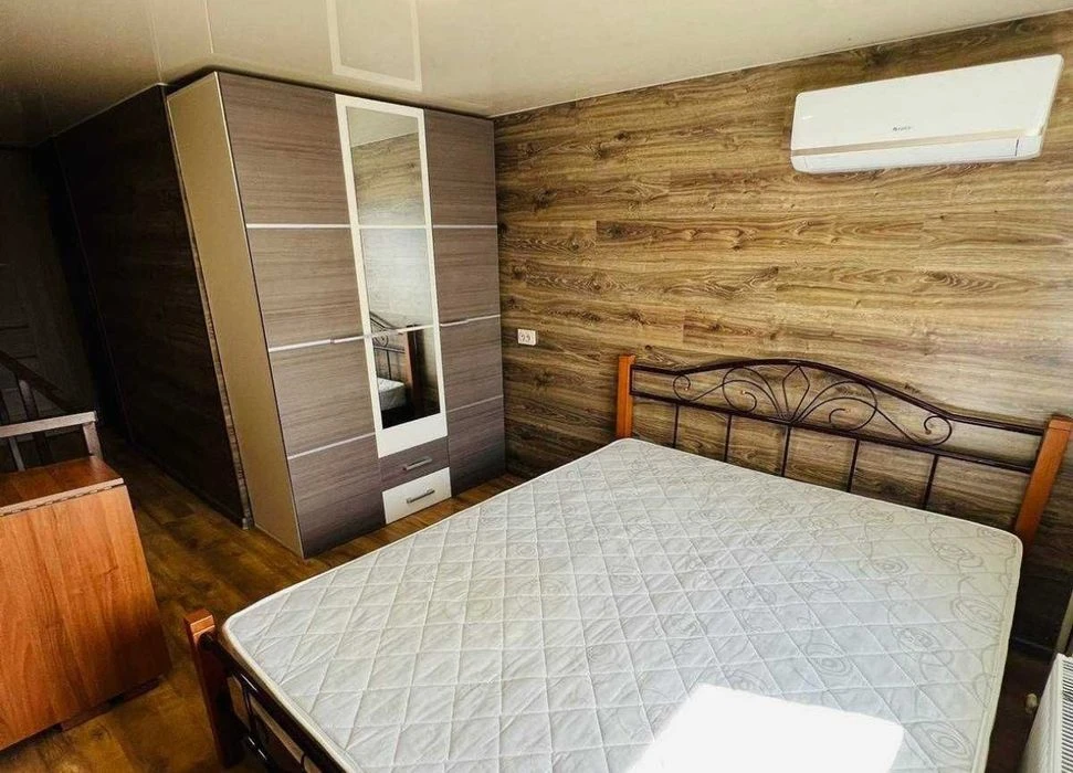 For sale 2-room multi-level apartment 38 M2 near the center