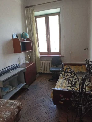 4-room apartment-Stalinist house on Myru Street