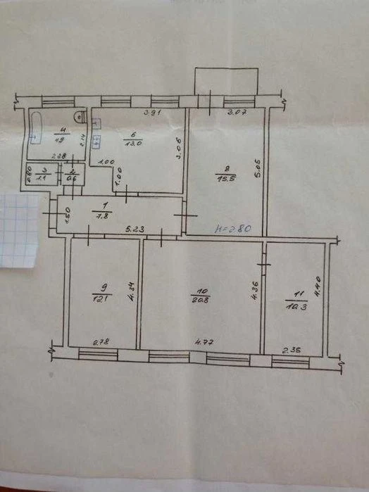 4-room apartment-Stalinist house on Myru Street