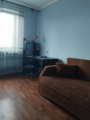 Selling a 2-room apartment on 92 Brigada Street, Rogansky Housing Estate