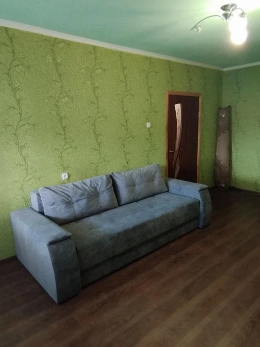 Selling a 2-room apartment on 92 Brigada Street, Rogansky Housing Estate