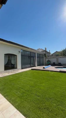 House in Sauvignon on 10 acres