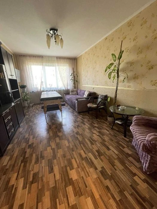 Актуально! Новая 3 ком. кв. Таирова Королева с ремонтом