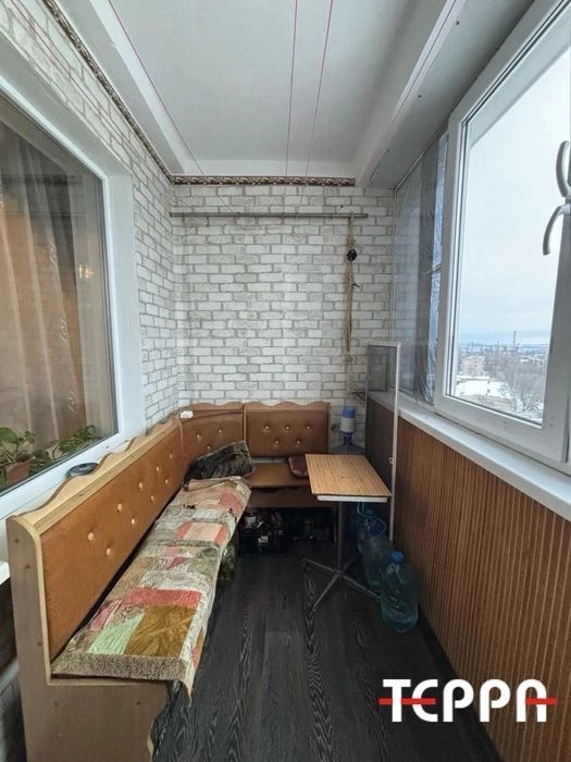 Продажа: 2-комнатная квартира, ул. М. Корищенко