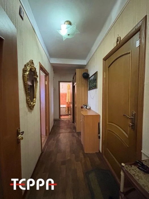 Продажа: 2-комнатная квартира, ул. М. Корищенко