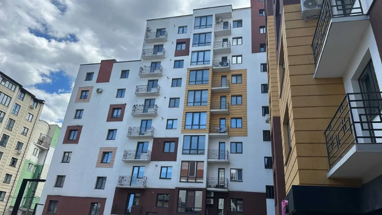 Продаж просторої 2-кімнатної квартири в самому центрі Івано-