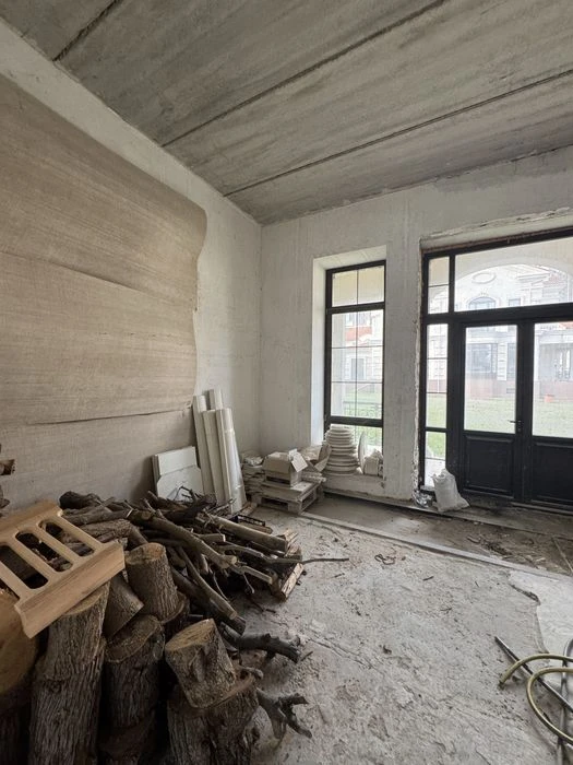 House for sale French Boulevard Arkady WITHOUT repair 542m2 K
