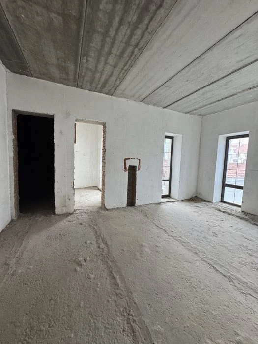 House for sale French Boulevard Arkady WITHOUT repair 542m2 K