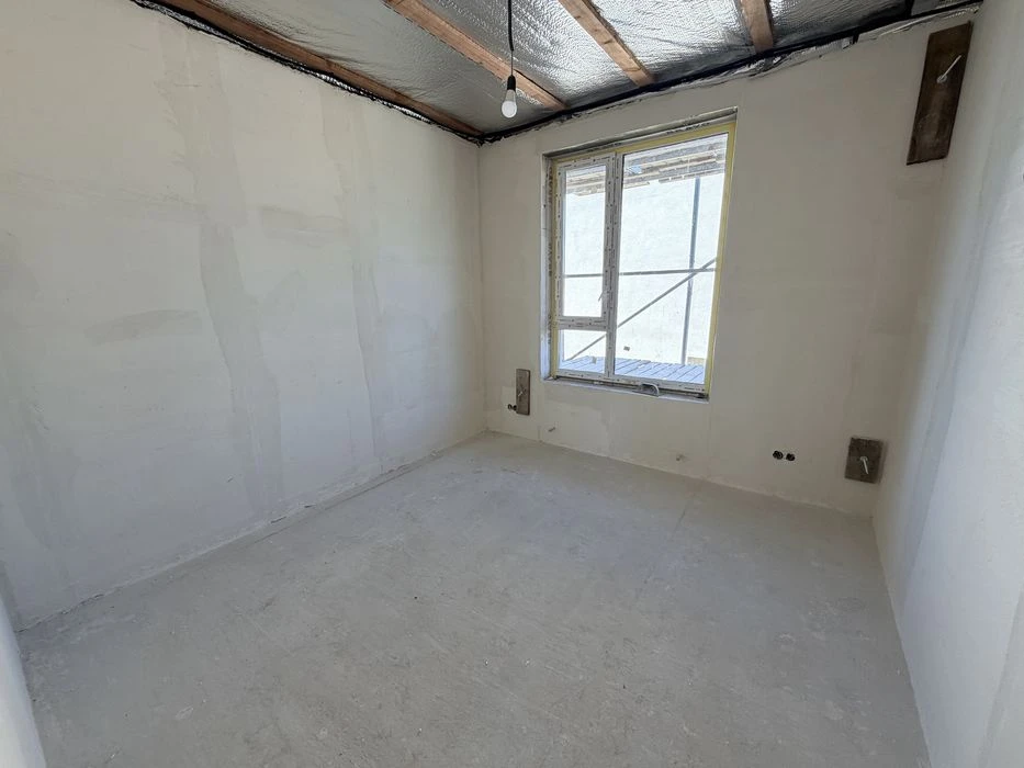 House 110 m2 15 minutes from the center