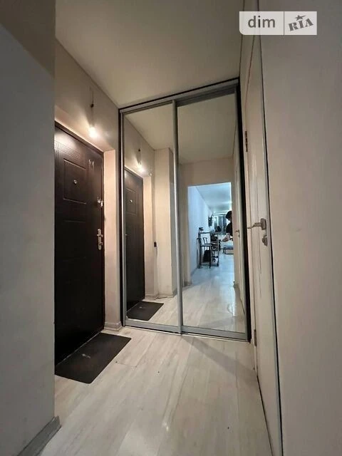 Продаж 1к квартири 34 кв. м на пров. Лобачевського 7 корпус
