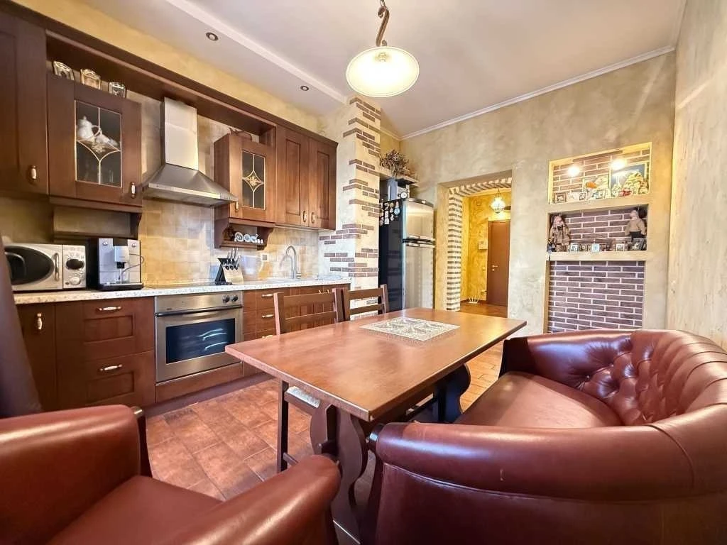 Sale of 2-room apartment 76.1 m², Urlovskaya street, 4A