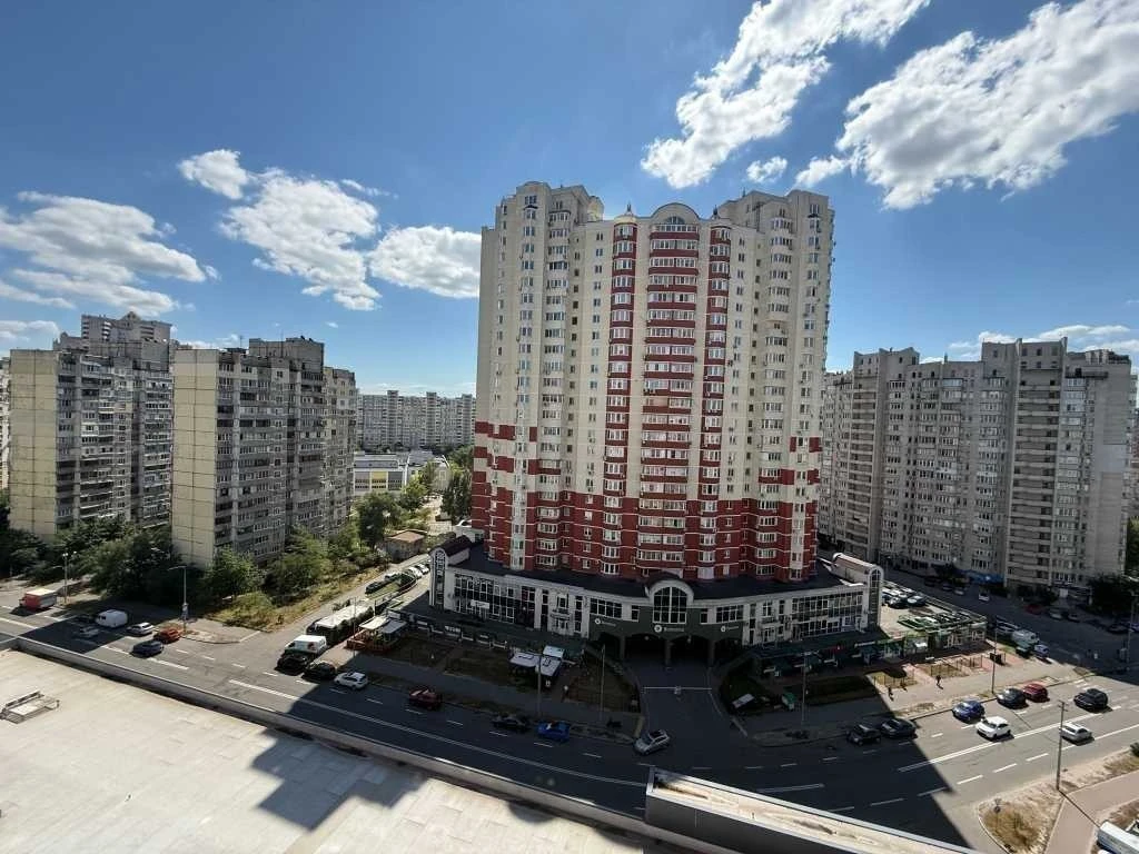 Sale of 2-room apartment 76.1 m², Urlovskaya street, 4A
