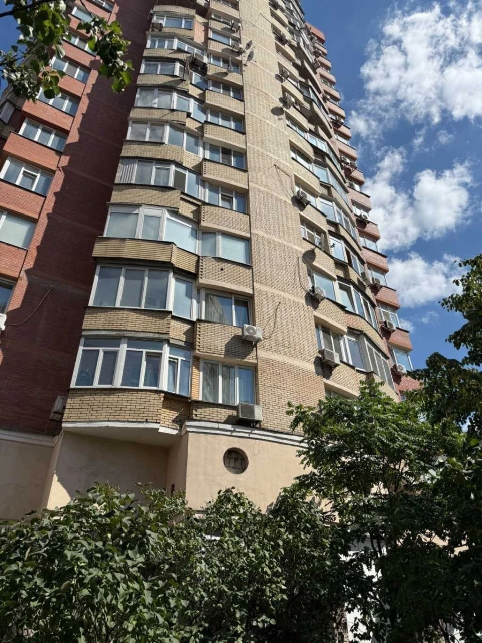 Sale of 2-room apartment 76.1 m², Urlovskaya street, 4A