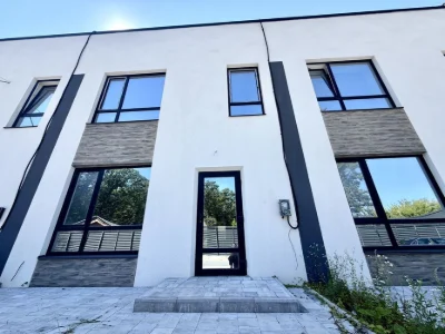 Продаж таунхауса в ЖК AURA — унікальна пропозиція ! Розвинен