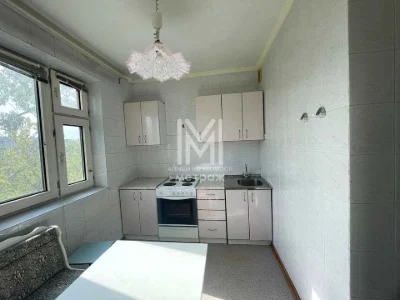 Apartment. Kharkiv, Peremohy Avenue.