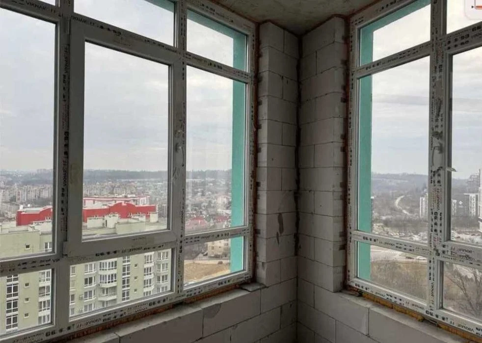 Продажа 3 ком. квартиры на ул. Под. Голоском