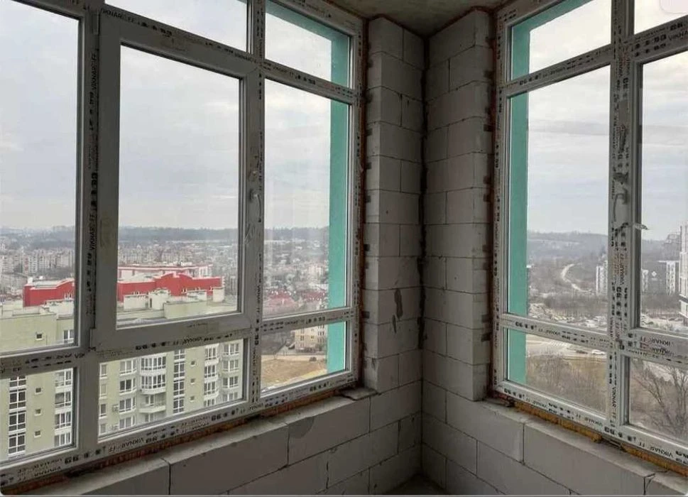Продажа 3 ком. квартиры на ул. Под. Голоском