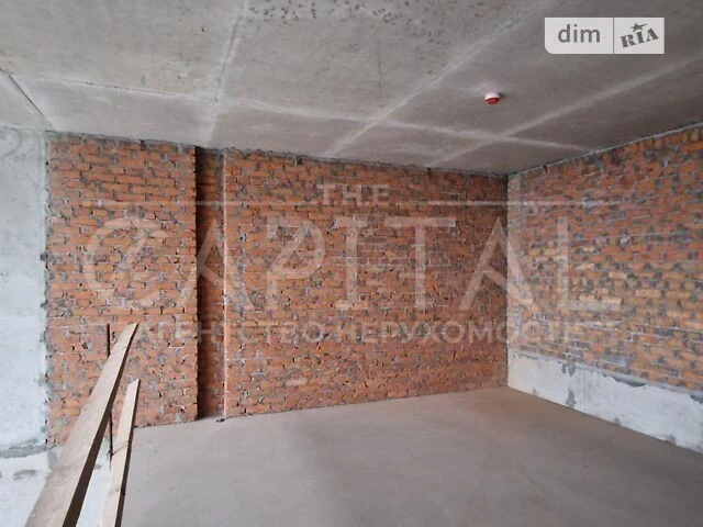 Sale of 4-room apartment 135 sq. m on Holosiivskyi Avenue PR-T GO