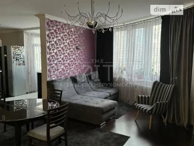 Sale of 3-room apartment 114 sq. m on Dniprovska embankment 19-A • ID 3