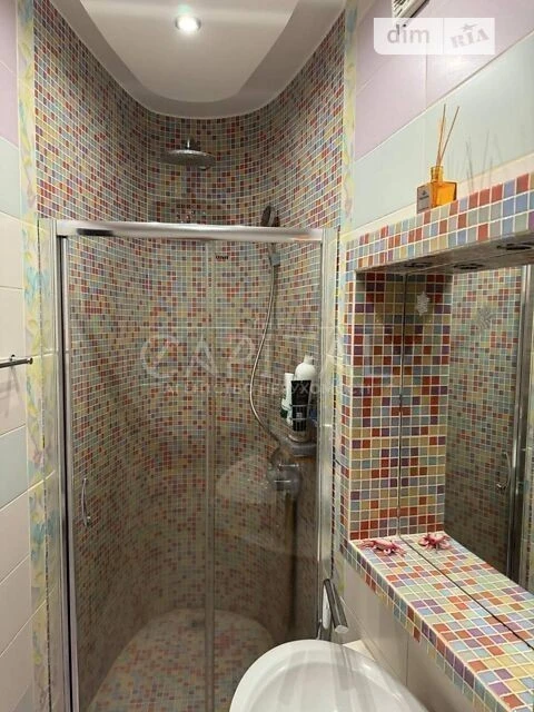 Sale of 3-room apartment 114 sq. m on Dniprovska embankment 19-A • ID 3