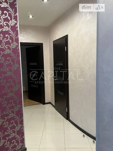 Sale of 3-room apartment 114 sq. m on Dniprovska embankment 19-A • ID 3