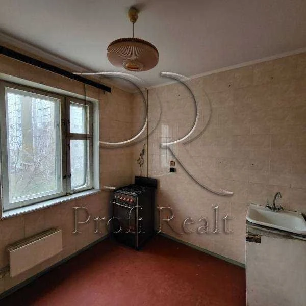 3-room apartment for sale 82 m², Chornobylska St., 18