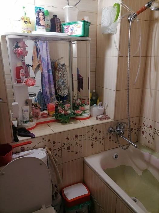 Продаётся 2ком. жильё очень симпатичное, ухоженое, в тихом д