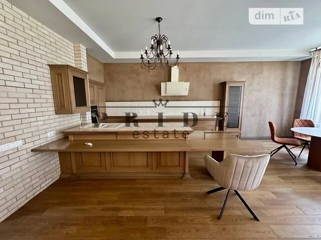 Sale of 2-room apartment 122 sq. m. on Andriy Verkhoglyada St. 16B •