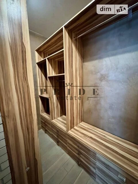 Sale of 2-room apartment 122 sq. m. on Andriy Verkhoglyada St. 16B •