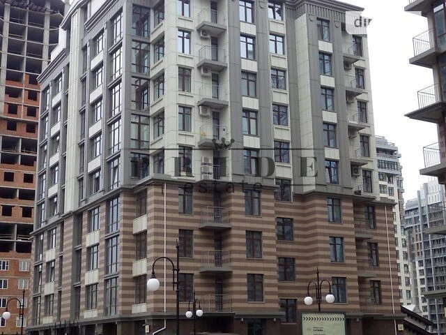 Sale of 2-room apartment 122 sq. m. on Andriy Verkhoglyada St. 16B •