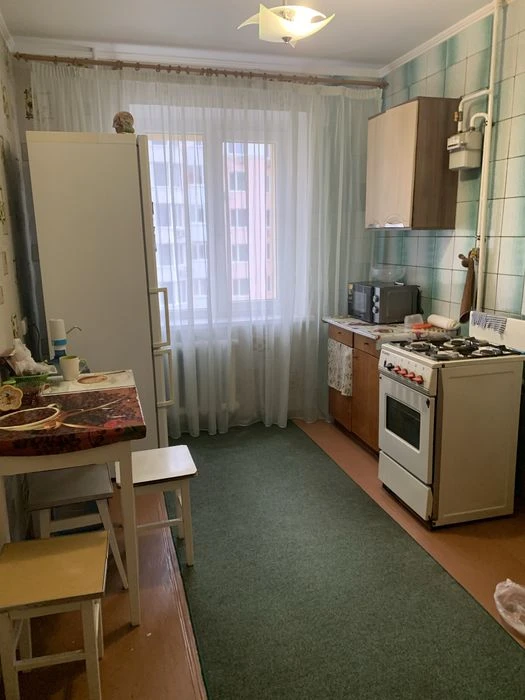 Продам 3 комнатную квартиру на Леваде