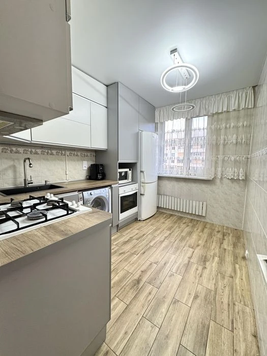 For sale 3-room apartment Saltovka, North Saltovka Se