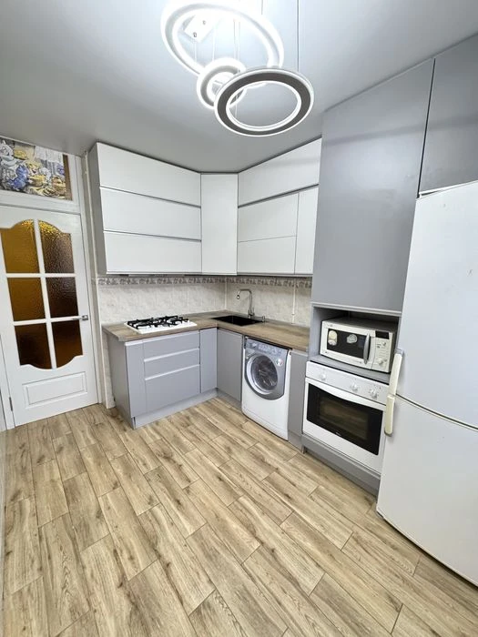 For sale 3-room apartment Saltovka, North Saltovka Se