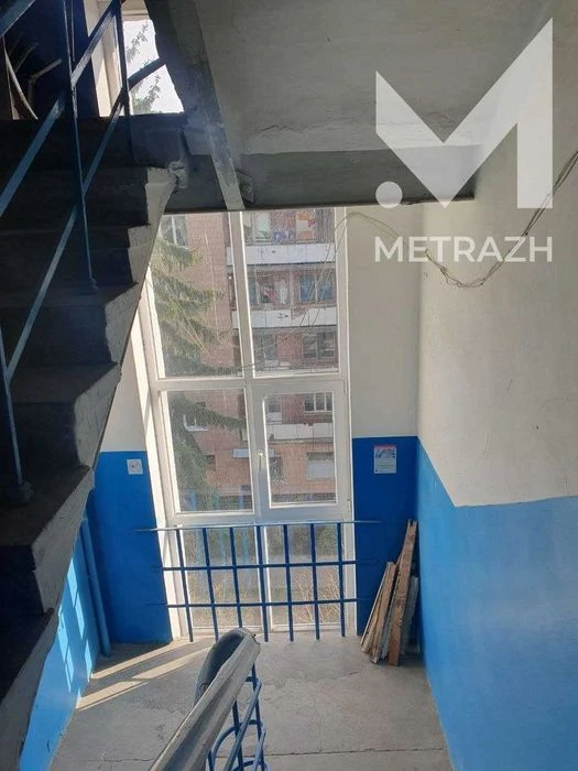 I will sell a spacious 1-room apartment of 55m2, Stalinka, Alchevskikh St.,