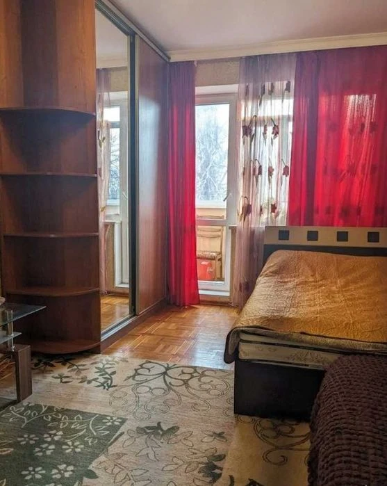 Kharkiv. I will sell a wonderful three-room apartment.