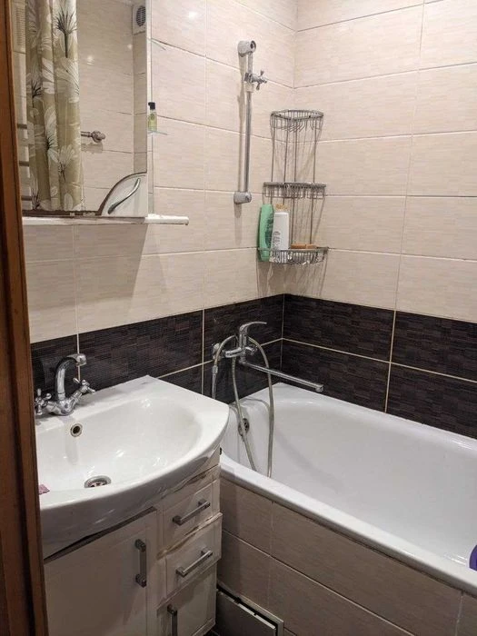 Kharkiv. I will sell a wonderful three-room apartment.