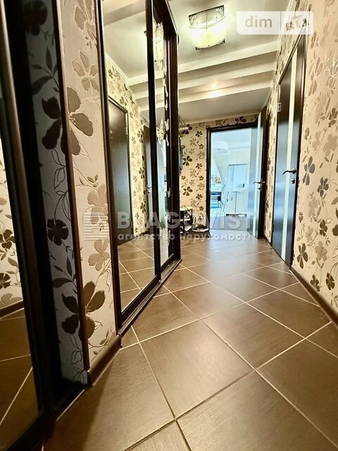 Sale of 2-room apartment 62 sq. m. on Hetmana Vadyma Str. 46A • ID