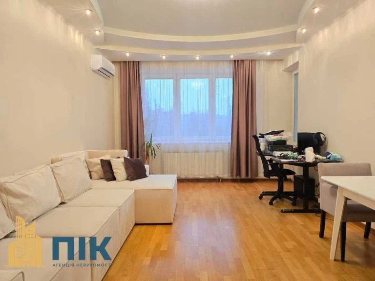 4-room apartment for sale 152 m², Heroes of Stalingrad Avenue