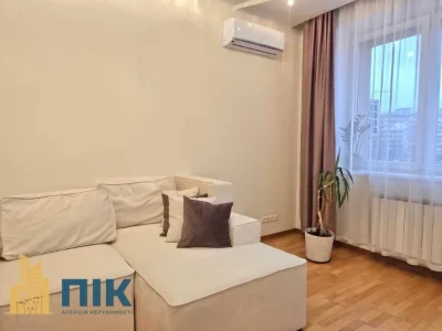 4-room apartment for sale 152 m², Heroes of Stalingrad Avenue