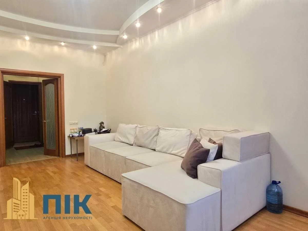 4-room apartment for sale 152 m², Heroes of Stalingrad Avenue