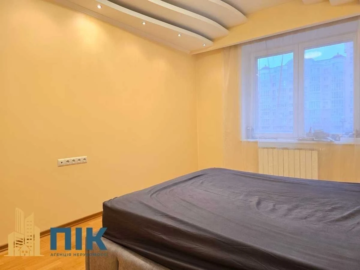 4-room apartment for sale 152 m², Heroes of Stalingrad Avenue