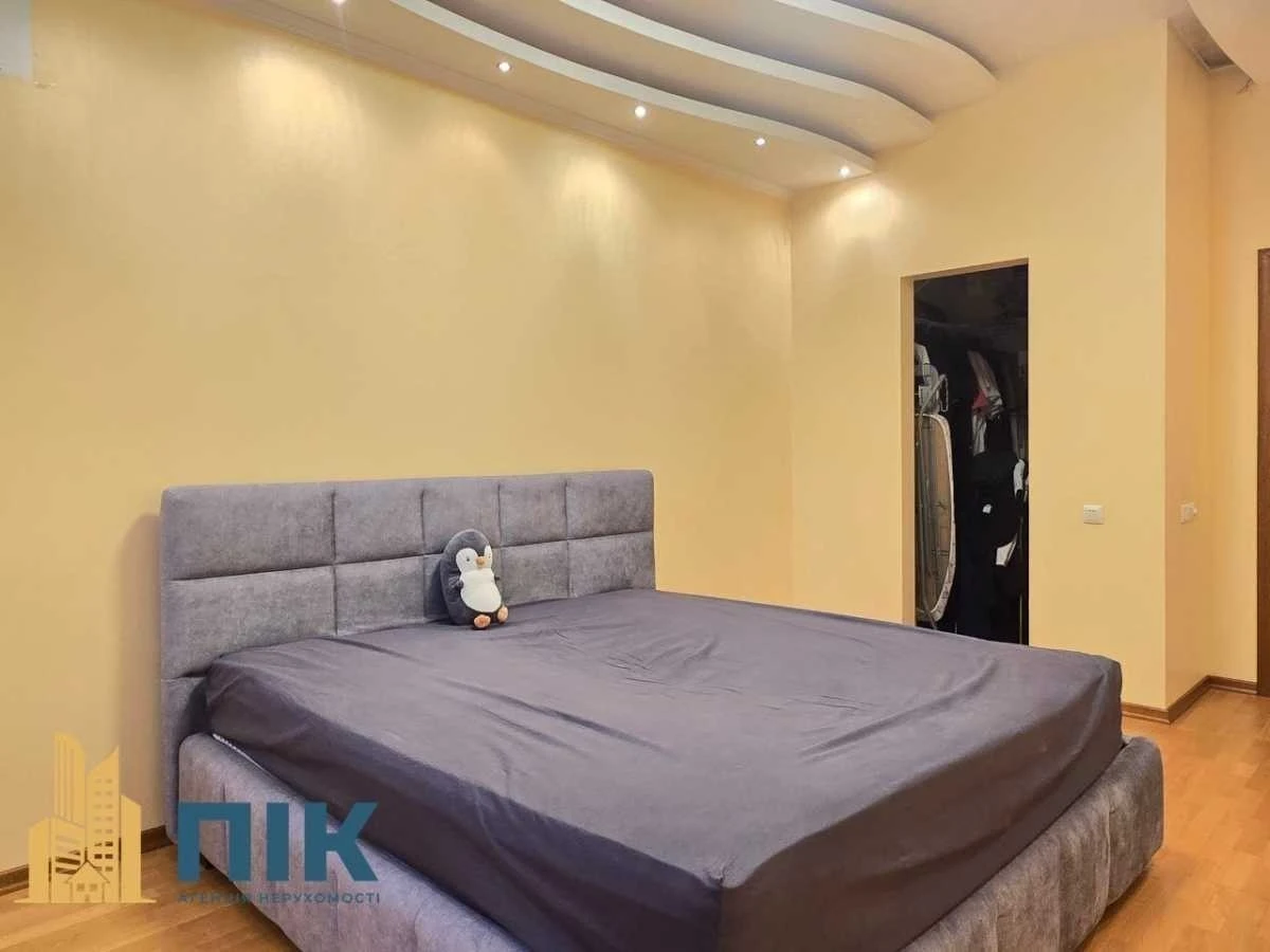 4-room apartment for sale 152 m², Heroes of Stalingrad Avenue