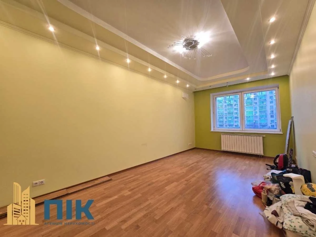 4-room apartment for sale 152 m², Heroes of Stalingrad Avenue