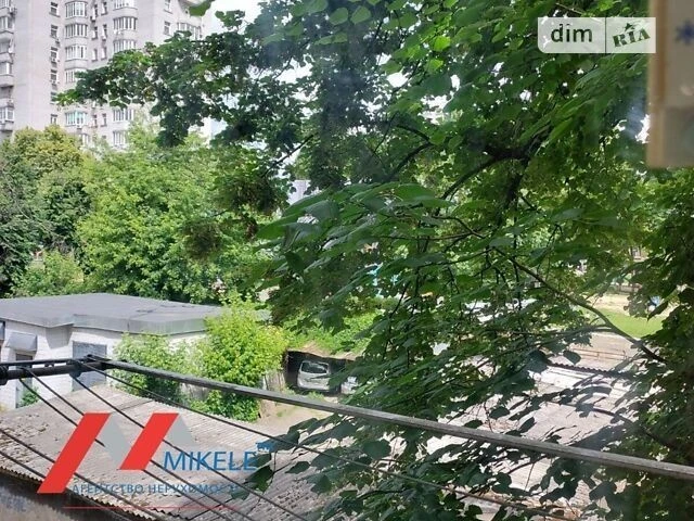 Room for sale 26.25 sq. m. on Oleksi Tykhoy Str. 18/20 • ID