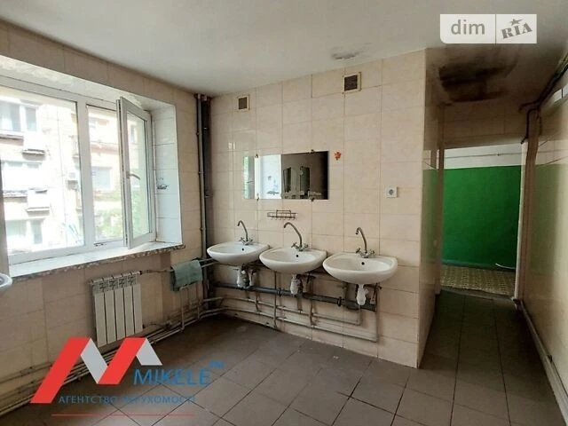 Room for sale 26.25 sq. m. on Oleksi Tykhoy Str. 18/20 • ID