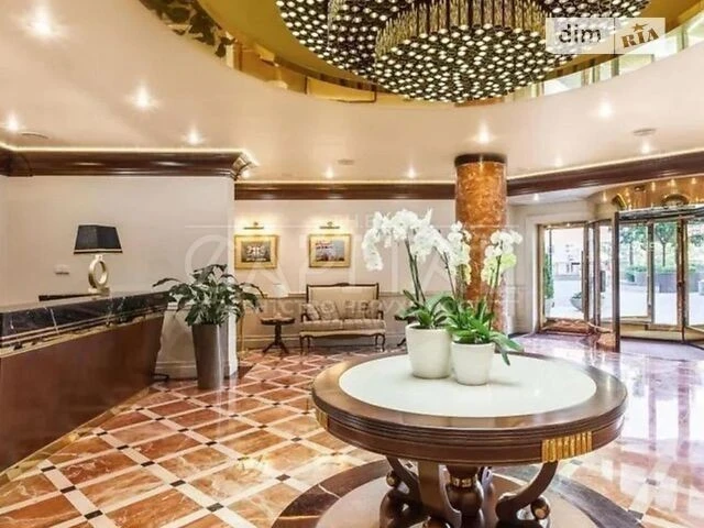 Sale of 3-room apartment 173 sq. m on Obolonskyi Avenue 26 • ID 3
