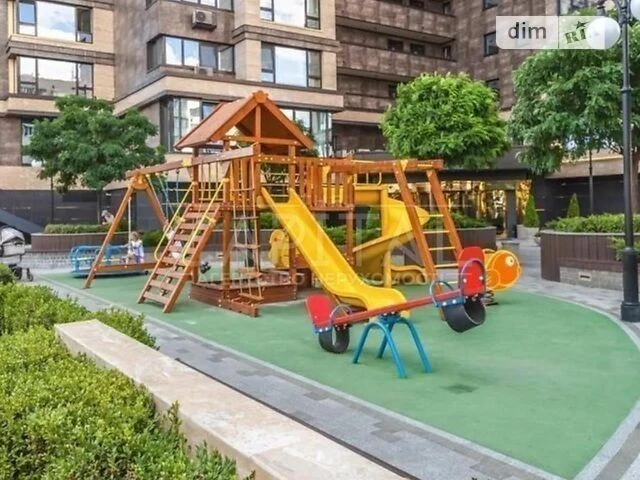 Sale of 3-room apartment 173 sq. m on Obolonskyi Avenue 26 • ID 3