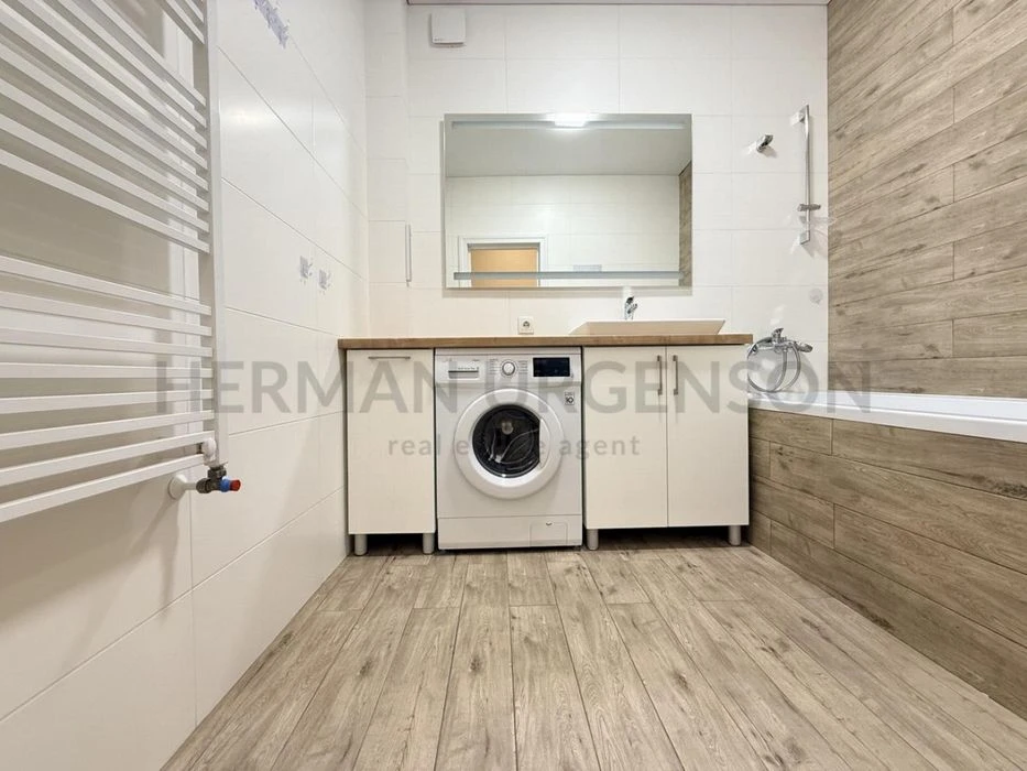 Продаж 2к квартири 80 м.кв. / ЖК Вишневий сад, р-н Компотний